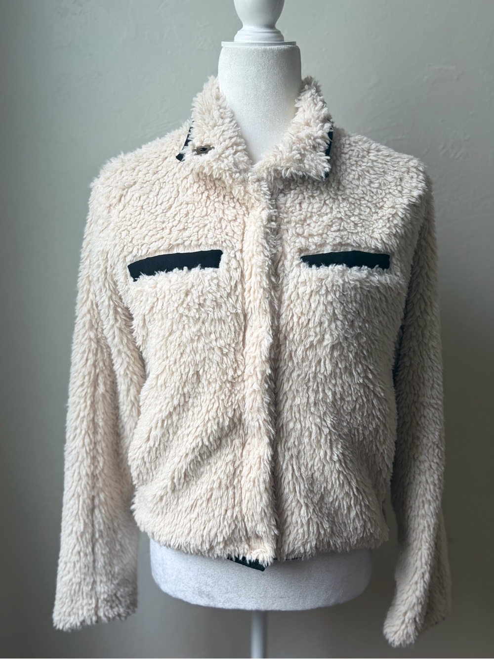 Thread & Supply Sherpa Jacket Ivory Snap Front Cozy Fleece Small